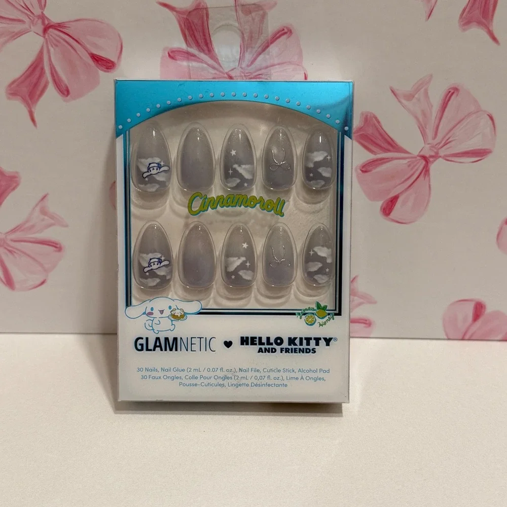 Glamnetic Hello Kitty and‎ Friends Cinnamoroll Press On Nails Almond Grey Ombre
